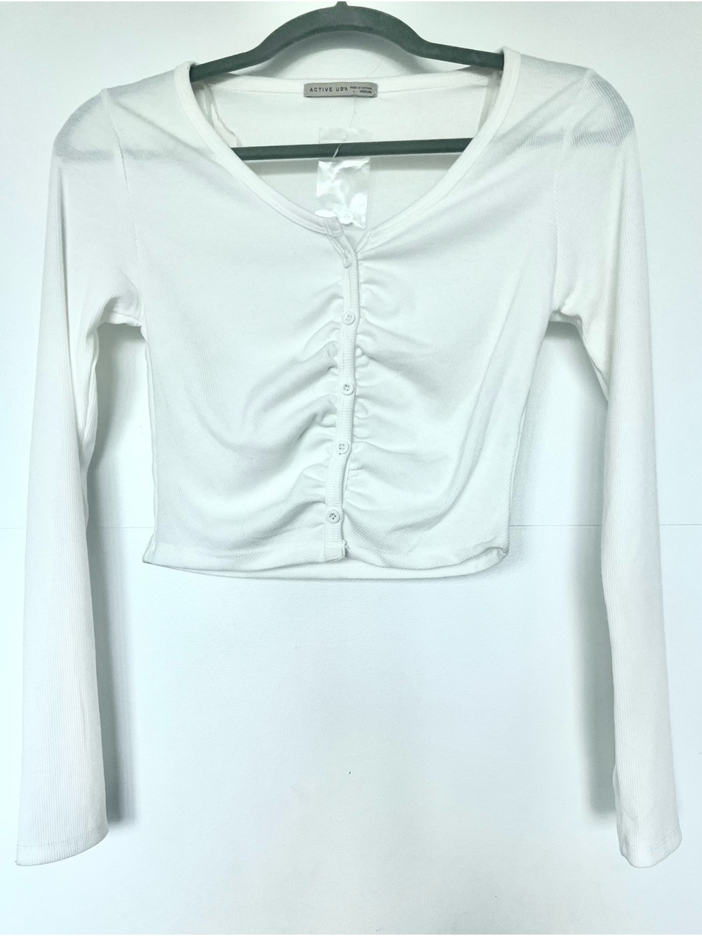 Active USA White Ruched Button-Front Crop Top Size M NWOT Ribbed Long Sleeve
